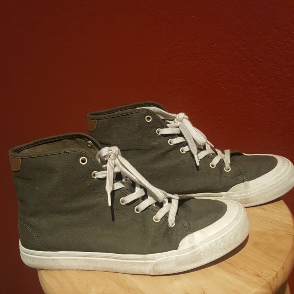 Old Navy Green Sneakers (Men)